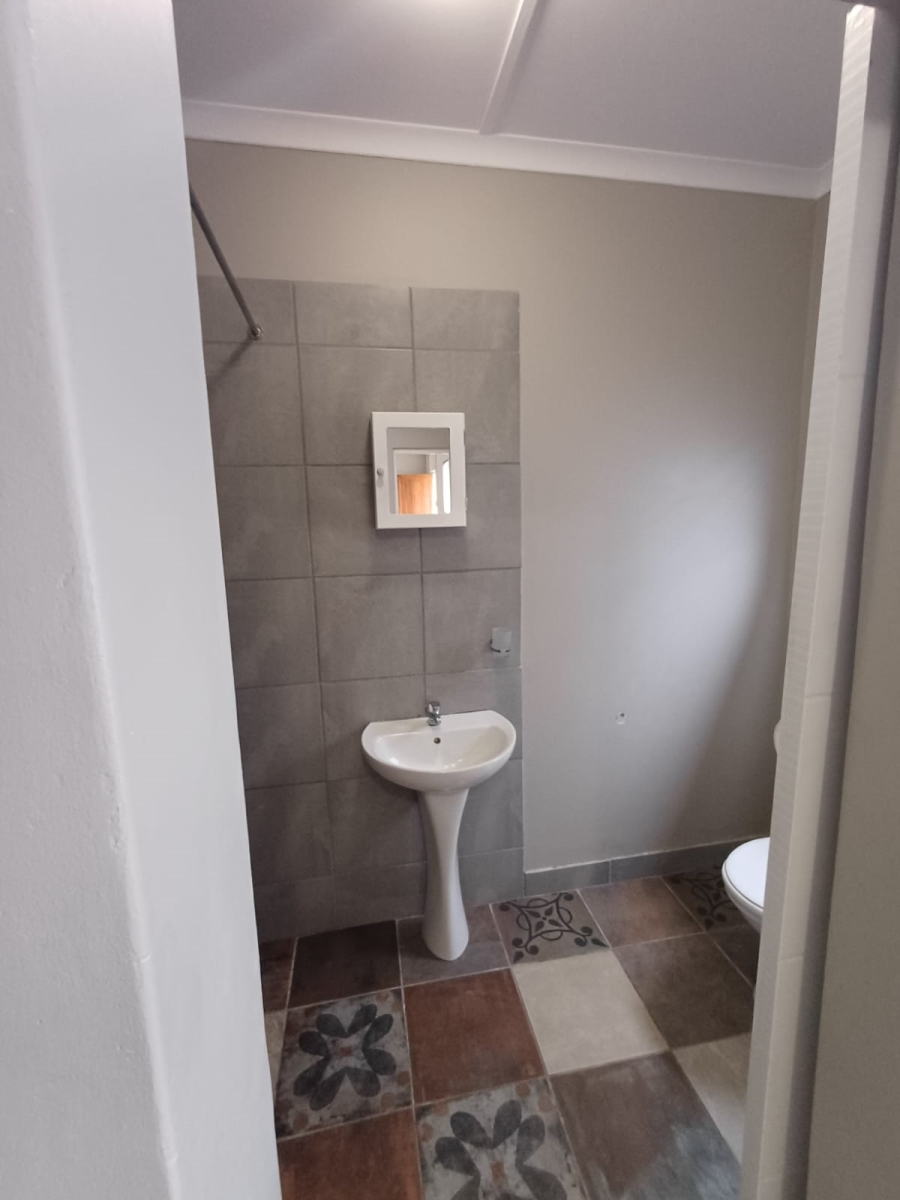 To Let 1 Bedroom Property for Rent in Top Town Eastern Cape